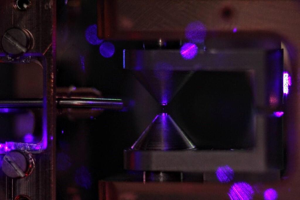 Optical atomic clock developed by VTT MIKES Science & Lasers Laser
