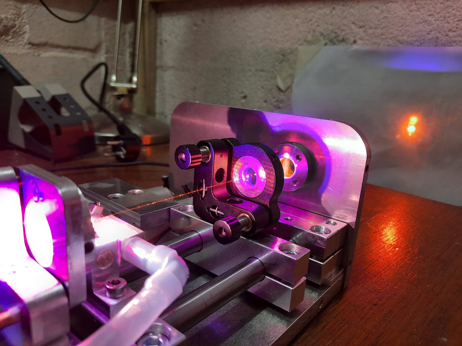604nm Laseraction